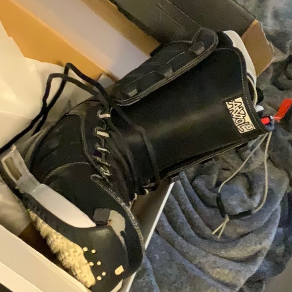 Sold - Picture 5 of 10